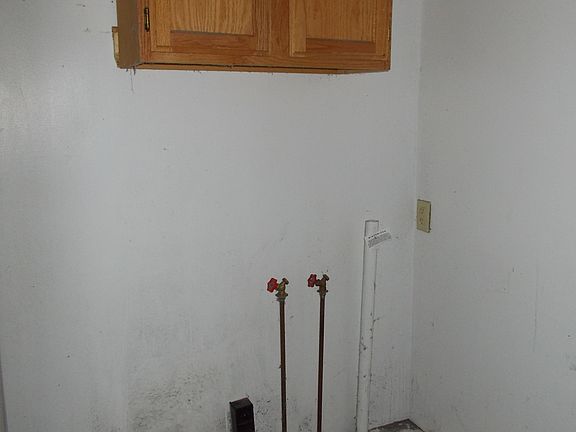 4th image of 125 N 2nd St