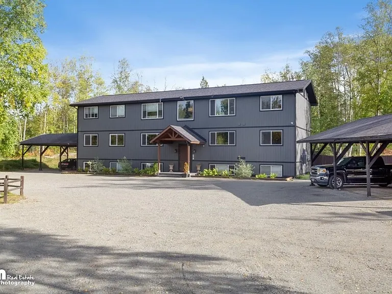 2131 W Melanie Ave #2 — Photo 2