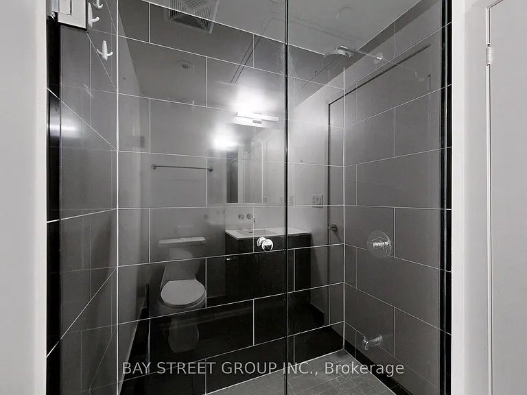 100 Harbour St #1210 — Photo 18