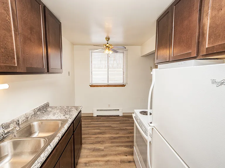 McCarron's View Apartments — Photo 8