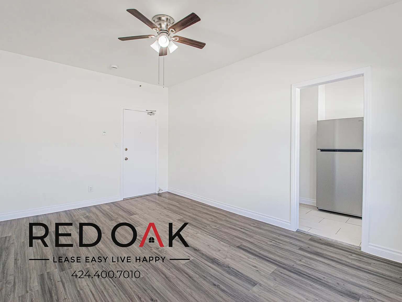 ~Low Deposit~ Wonderful Studio With Walk-In Closet And On-Site Laundry ~ In Prime la! — Photo 4