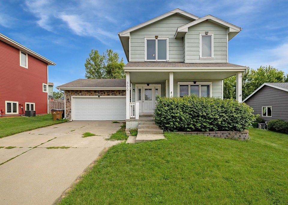 300 W Maple St, Runnells, IA 50237 MLS 677679 Zillow