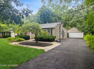 2311 N Sunset Rd, Palatine, IL 60074