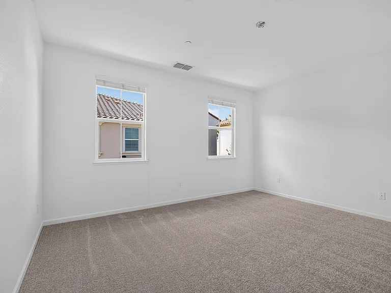 630 Barcelona Loop — Photo 16