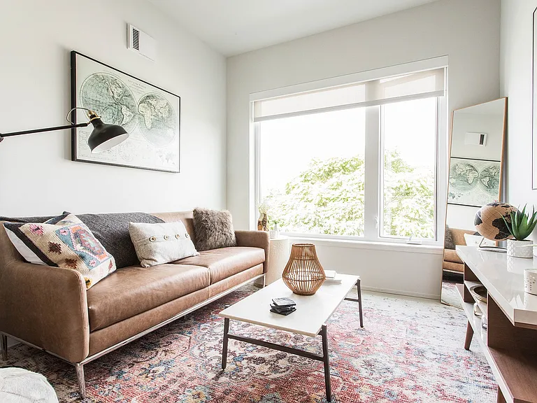 Lyra Apartments — Photo 10
