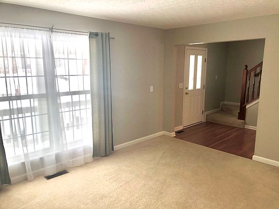 5th image of 2916 Abbey Knoll Dr