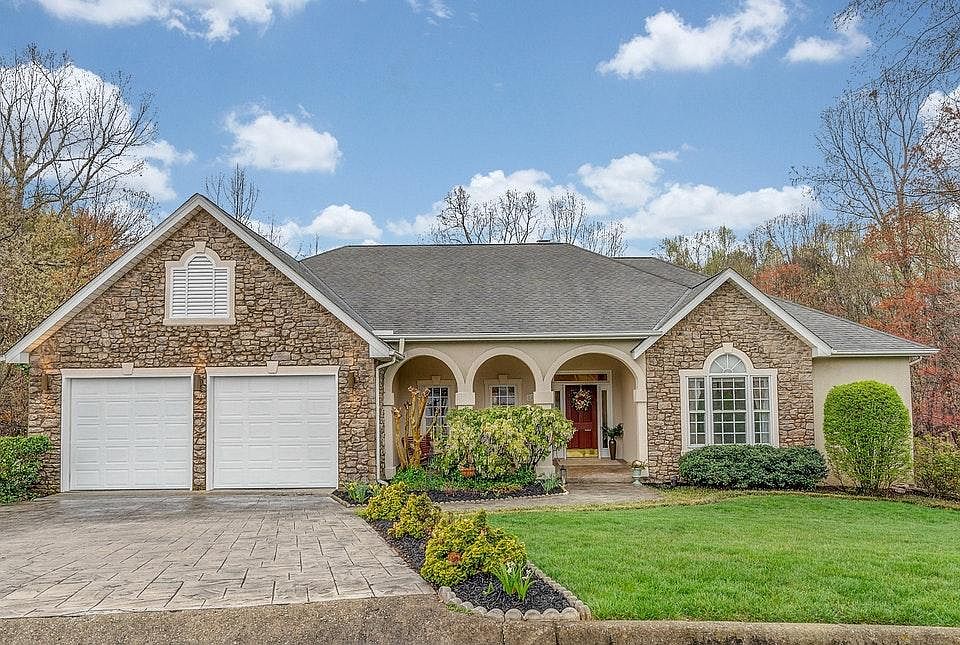1st image of 1400 Evergreen Ct