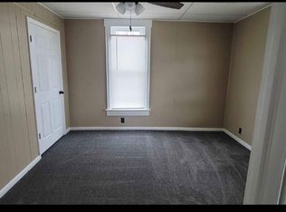 2530 Unicorn Ave, Fairfield, IA 52556