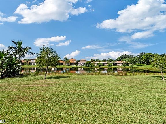 4th image of 11604 Meadowrun Cir