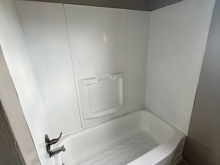 7 Tompkins St — Photo 5