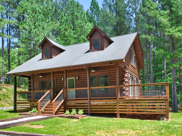 321 Hearthstone Dr, Union Mills, NC 28167