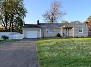 36 Crest St, Wethersfield, CT 06109