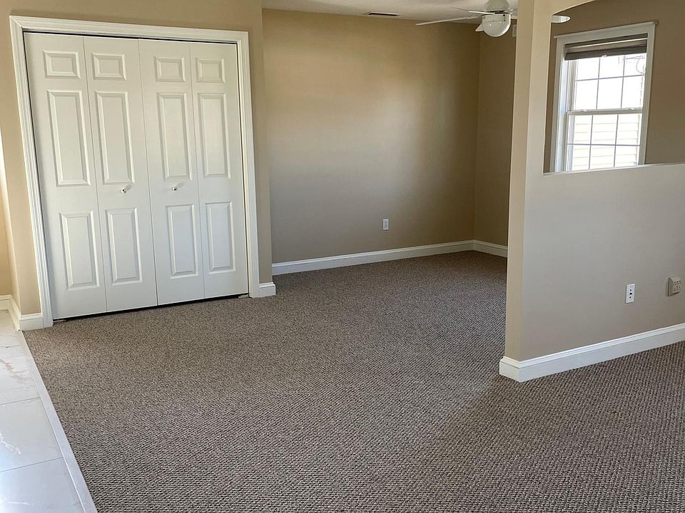 2nd image of 118 Green Knolls Ln