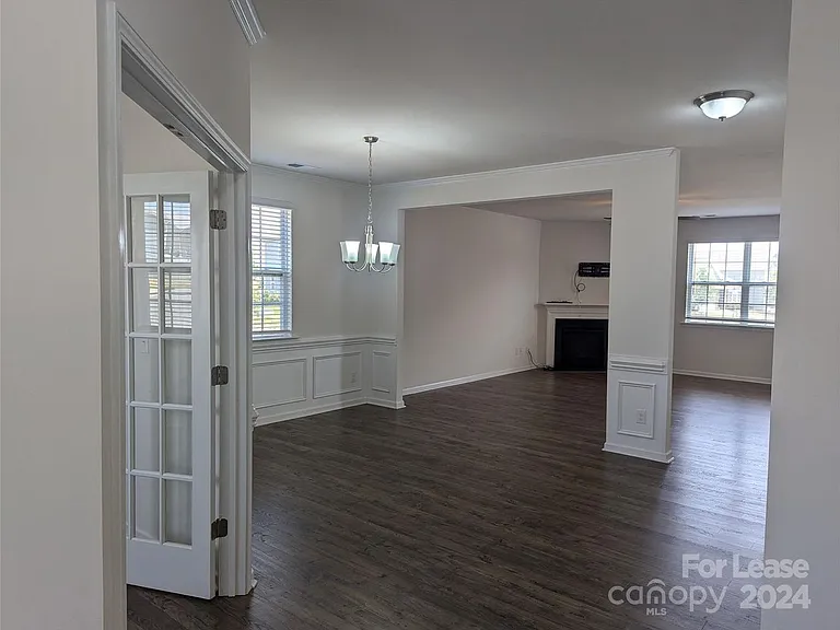 116 Gray Willow St — Photo 5