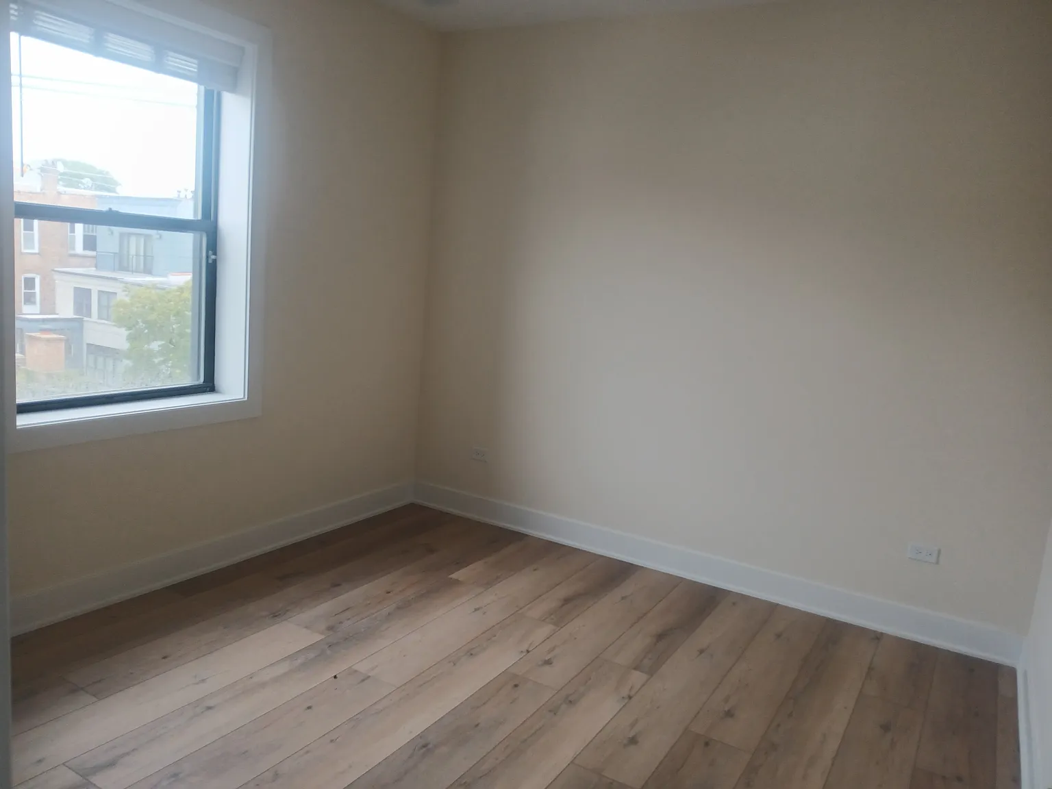 1248-1252 W Addison St - 1248 1C — Photo 4