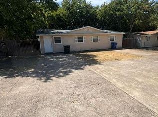 912 S 13th St, Copperas Cove, TX 76522
