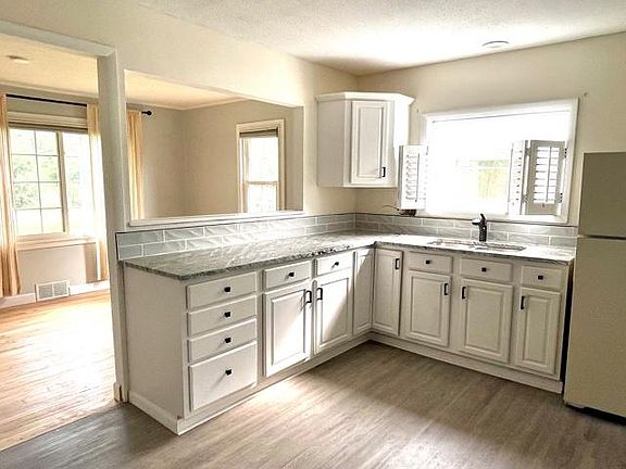 Large, newly renovated, light filled kitchen