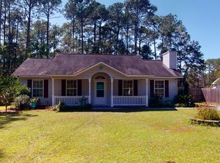 1131 Oak St, Ocean Springs, MS 39564