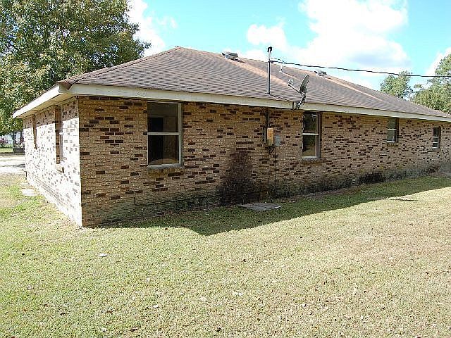2nd image of 107 Villa Ln