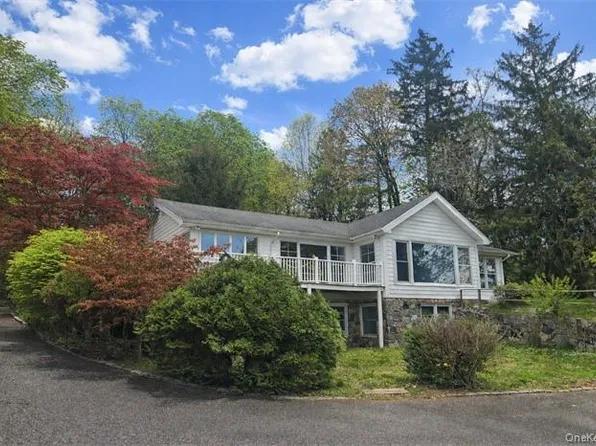 355 E Shore Road, Great Neck, NY 11023