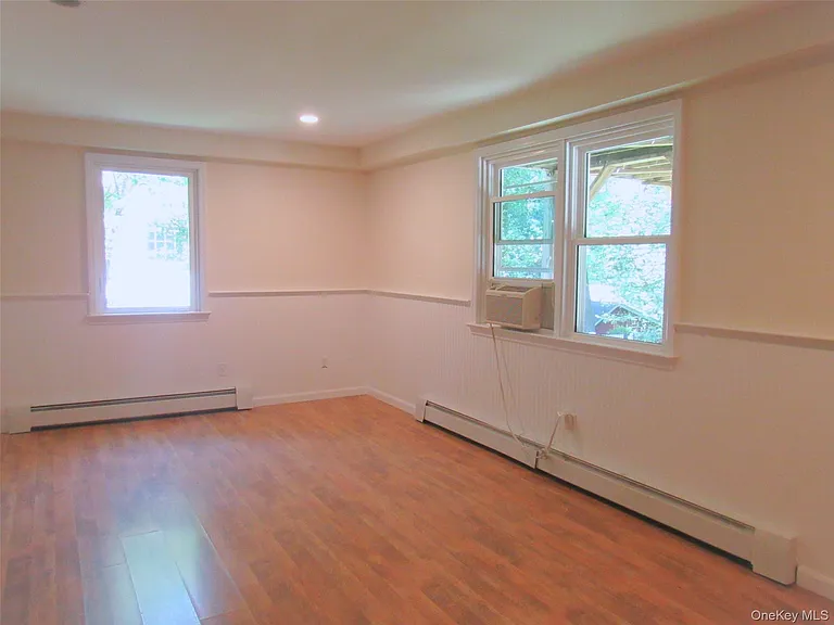 14 Piney Point Ave — Photo 24