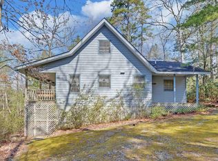229 Bobcat Ln, Lakemont, GA 30552