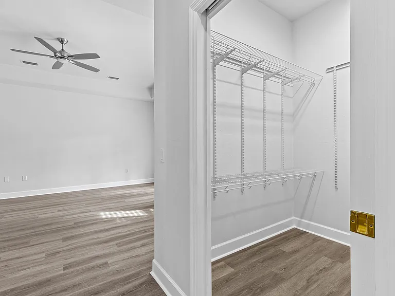 9510 NW 59th Ln — Photo 32