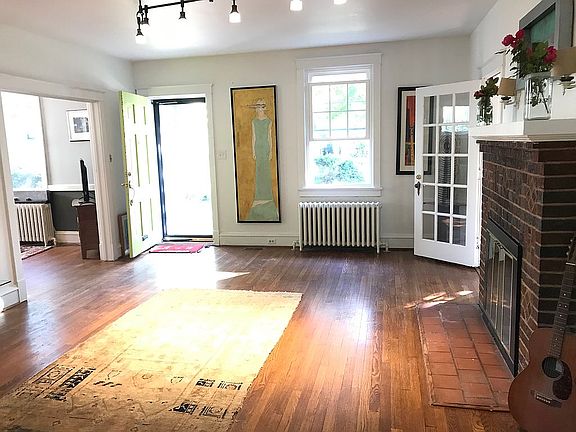 3rd image of 721 W 33rd St