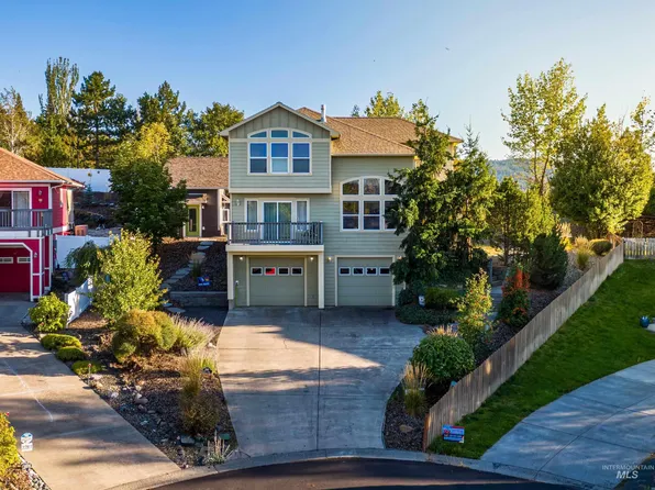 2265 E 6th St, Moscow, ID 83843