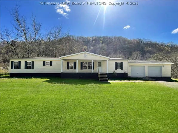 509 McClellan Hwy, Harts, WV 25524