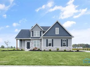 8520 Hocking Cv, Waterville, OH 43566