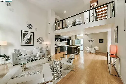 4250 Halleck St Photo 1