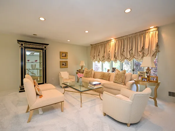 29 Kansas Place image 3 of 24