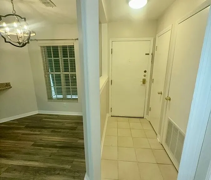 2314 S Clewis Ct #301 — Photo 31