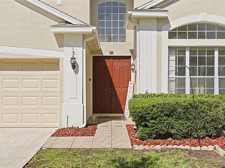 130 Westmoreland Cir — Photo 2