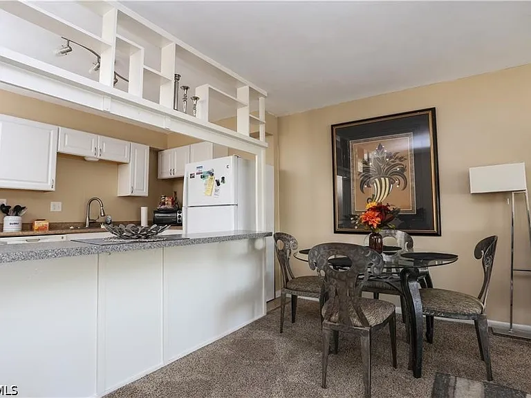 4901 Victoria Dr #204 — Photo 8