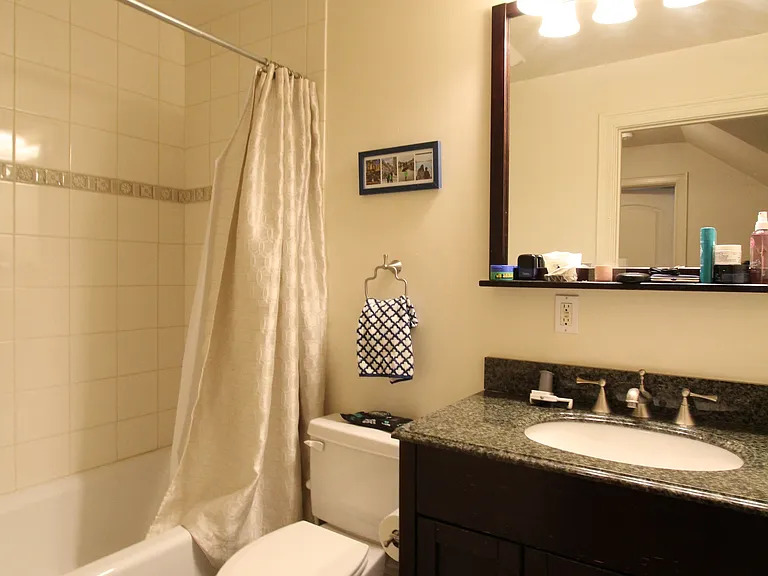 31 Florence St #31 — Photo 26