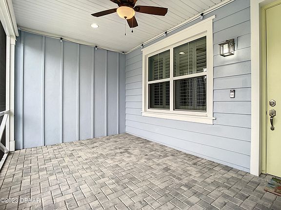 5th image of 385 Parrot Ln