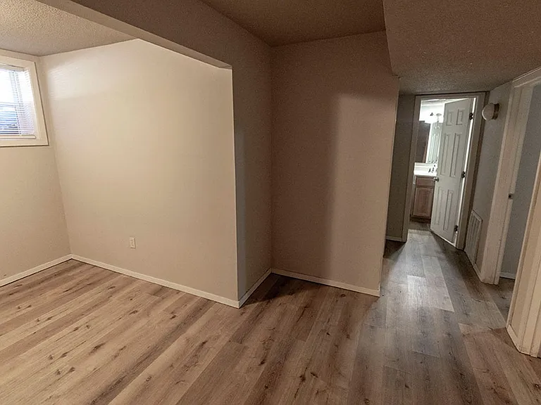 216 Wheaton Ct — Photo 19