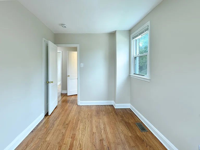 5618 Belleville Ave — Photo 32