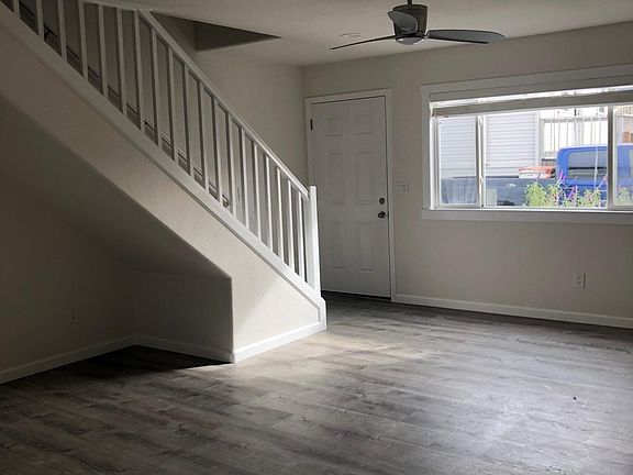 5th image of 110 Wilson St APT 3