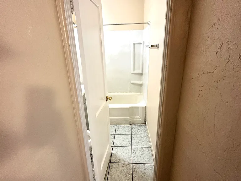 7505 Acapulco Ave — Photo 23