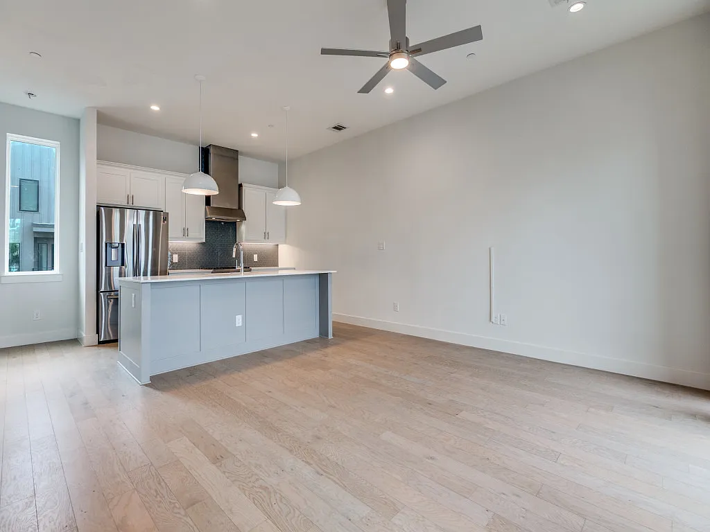 2 bed, 1475 sqft, $2,900 — Photo 2