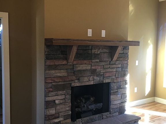 4th image of 180 Cagle Dr