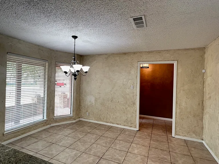 4107 Angelina Dr — Photo 6