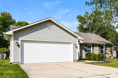 5508 Pine Hill Dr Photo 1