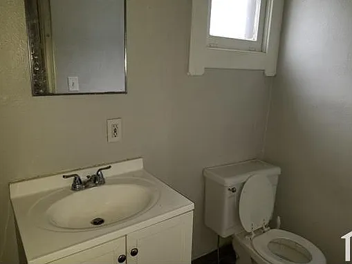 1632 Lakewood Ave #2 — Photo 9