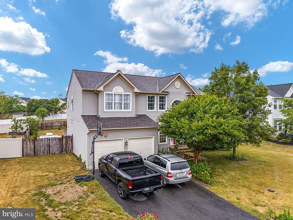 1st image of 206 Ladyslipper Dr