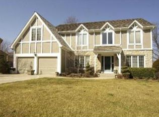 2504 NE 78th St, Gladstone, MO 64118