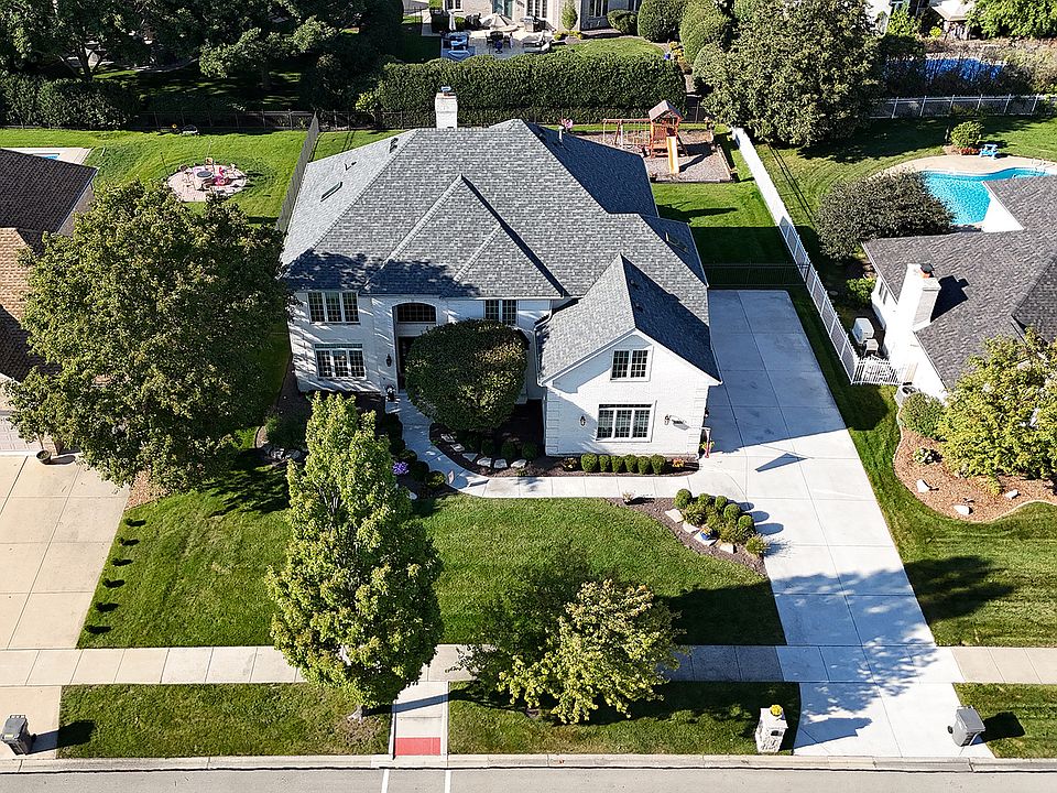 1st image of 10908 Royal Glen Dr